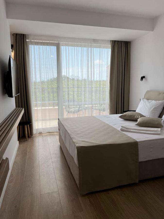 Hotel Mia *